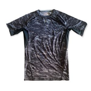 Under Armour Heatgear Compression Size LG Sport Athletic Shirt
